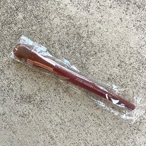 NEW Josie Maran Foundation Brush 001 Brand New